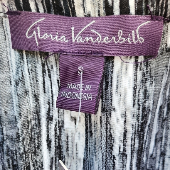 NWT Gloria Vanderbilt Black & White Blouse Size Small - Picture 12 of 14